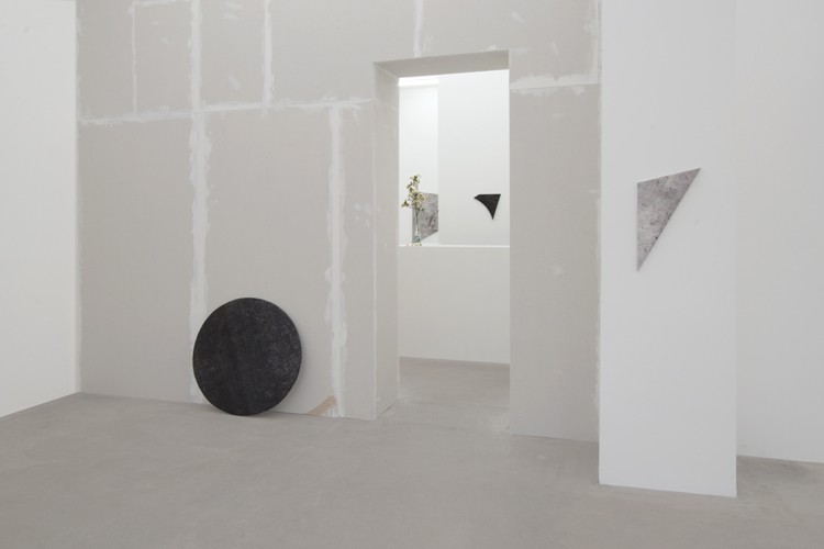 http://mikkelcarl.com/files/gimgs/th-89_023_Mikkel-Carl_Installation-view.jpg